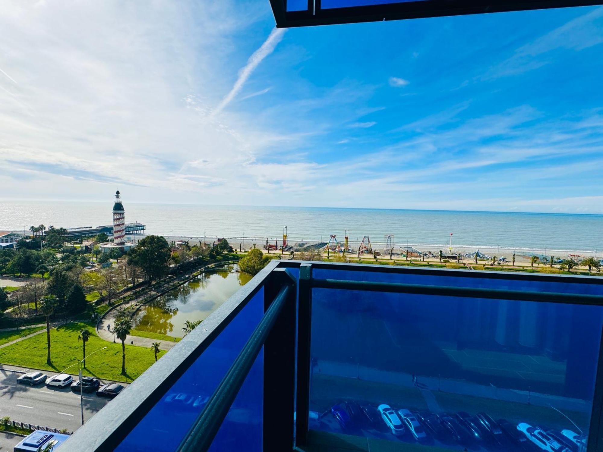 Orbi City Aparthotel Sea View Batumi Exteriör bild